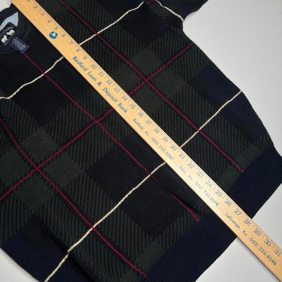 Vintage Woods & Gray Plaid Cotton Sweater Men’s Size L Black Green Red 90s Style - Picture 4 of 11